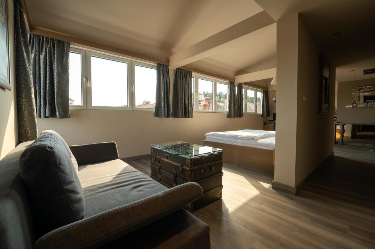 Hotel Пиран Екстериор снимка