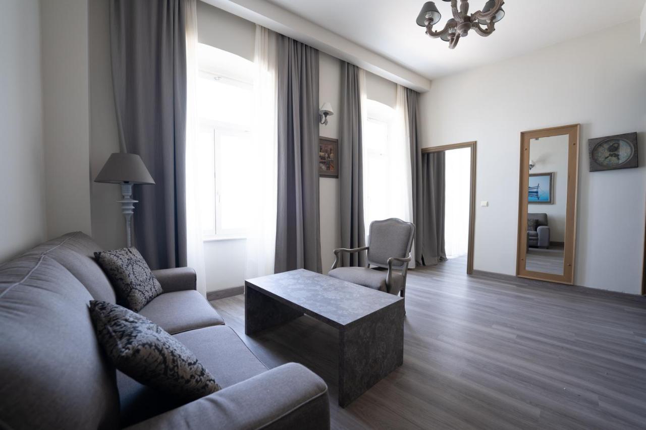 Hotel Пиран Екстериор снимка