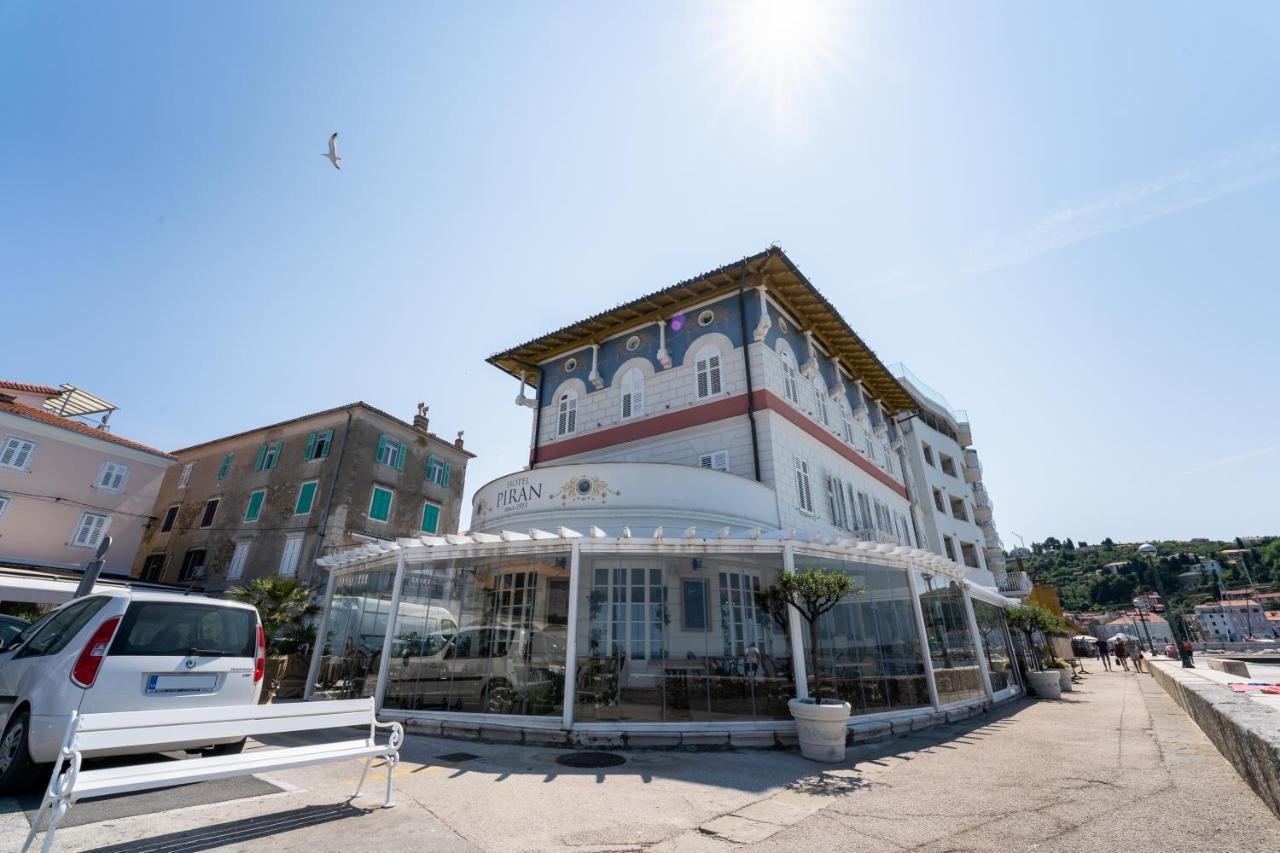 Hotel Пиран Екстериор снимка